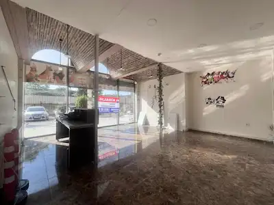 BEYLIKDÜZÜ DEMIR ROMANCE ALTINDA SATILIK DÜKKAN