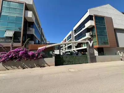 REMAX ŞEHİR'DEN ÇİFTLİKKÖY ATATÜRK CADDESİ'NDE KİRALIK 3+1 DAİRE