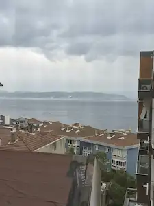 DARICA CAMİ MAHALLESİNNDE DENİZ MANZARALI 2+1 DAİRE