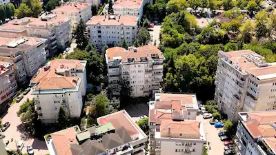 TARABYA SANATÇILAR SİTESİ'NDE FERAH YENİLENMİŞ 3+1 DAİRE