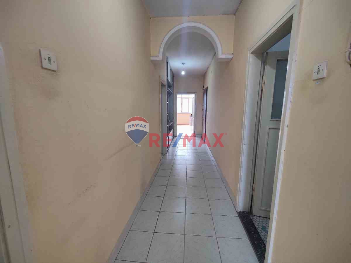 MERKEZDE, VALİLİK YANINDA, YÜKSEK KİRA GETİRİLİ FIRSAT DAİRE