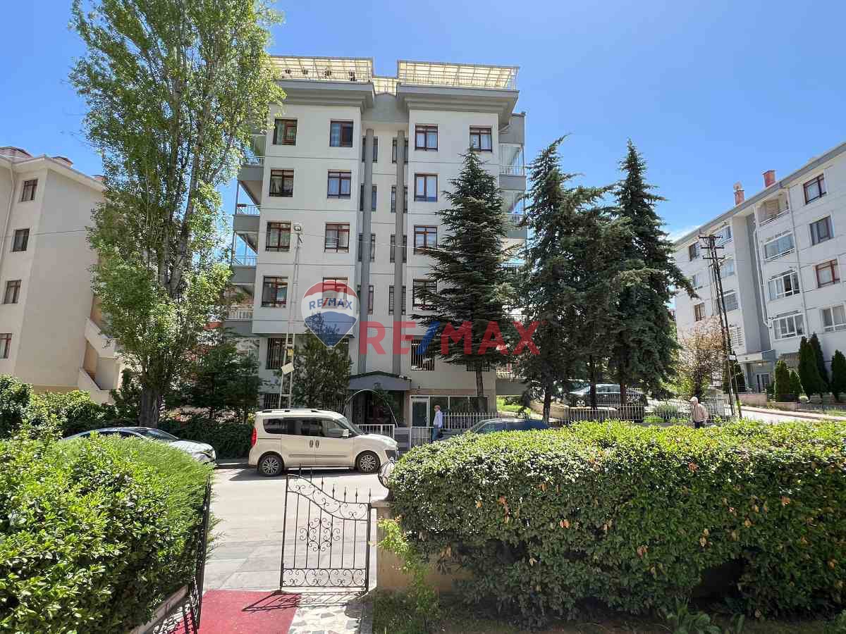 ÇANKAYA SANCAK MAH. GİRİŞ KATI 3+1 SATILIK BOŞ DAİRE