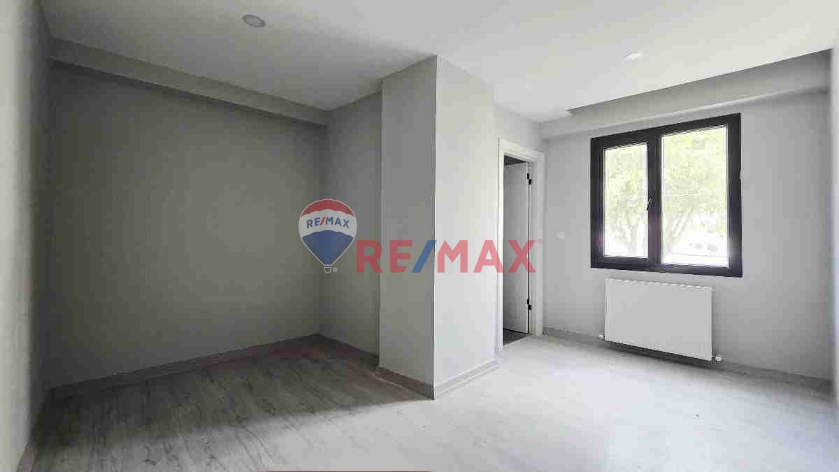 EMNİYETTEPE SIFIR BİNADA EBEVEYN BANYOLU 2+1