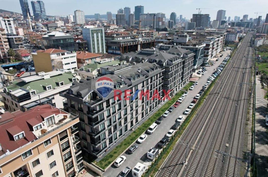 MALTEPE CEVİZLİDE ONA9DRAGOS SİTESİNDE EBEVEYN BANYOLU 1+1 KİRALIK DAİRE