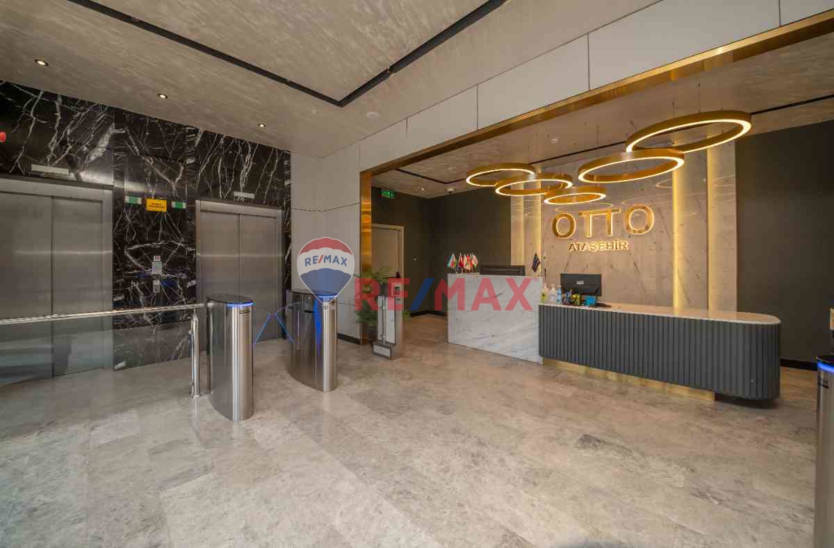 OTTO ATAŞEHİR'DE METRONUN YANIBAŞINDA KİRALIK OFİS
