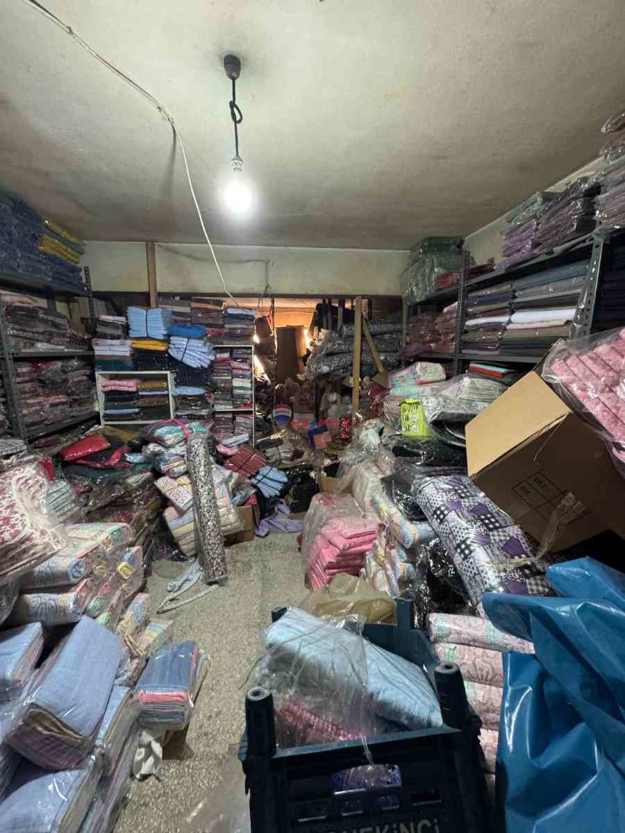 TOMAŞ HAN'DA CADDE CEPHELİ FIRSAT FİYATLI DÜKKAN