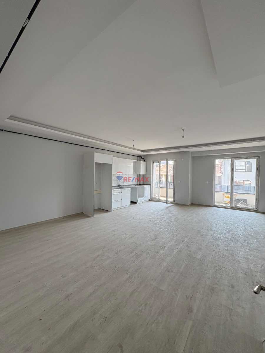 İZMİT MERKEZ DEVLET HASTANE YANI 3+1 ÇATI DUBLEKS SATILIK DAİRE