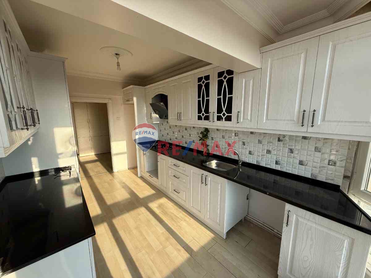 YENİGÜN MAH. GENİŞ 3+1 KİRALIK DAİRE - BAHADIR EKER'DEN