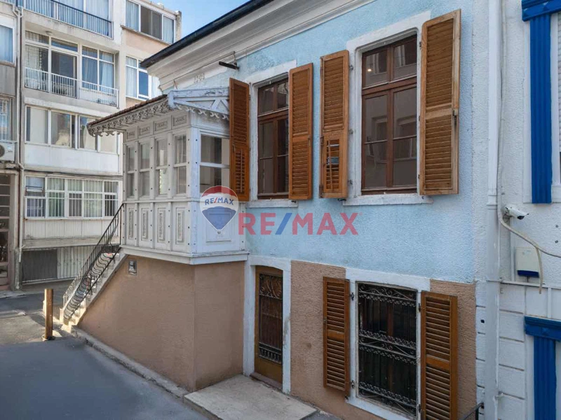 KOLEKSIYONLUK DEĞER: İZMIR KONAK MITHATPAŞA’DA SATILIK RUM EVI 3