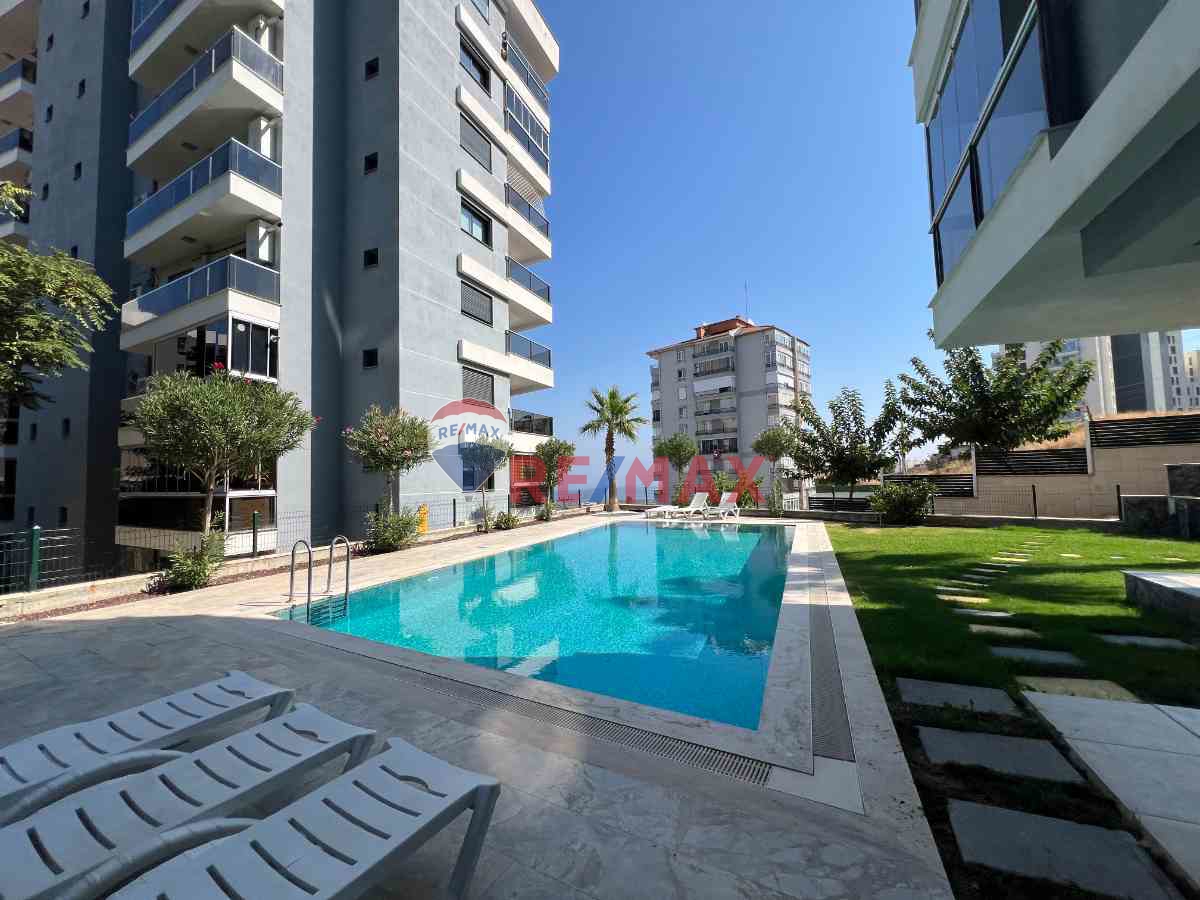 NARLIDERE LOTUS GOLD EVLERINDE SATILIK HAVUZLU DAIRE FIRSATI