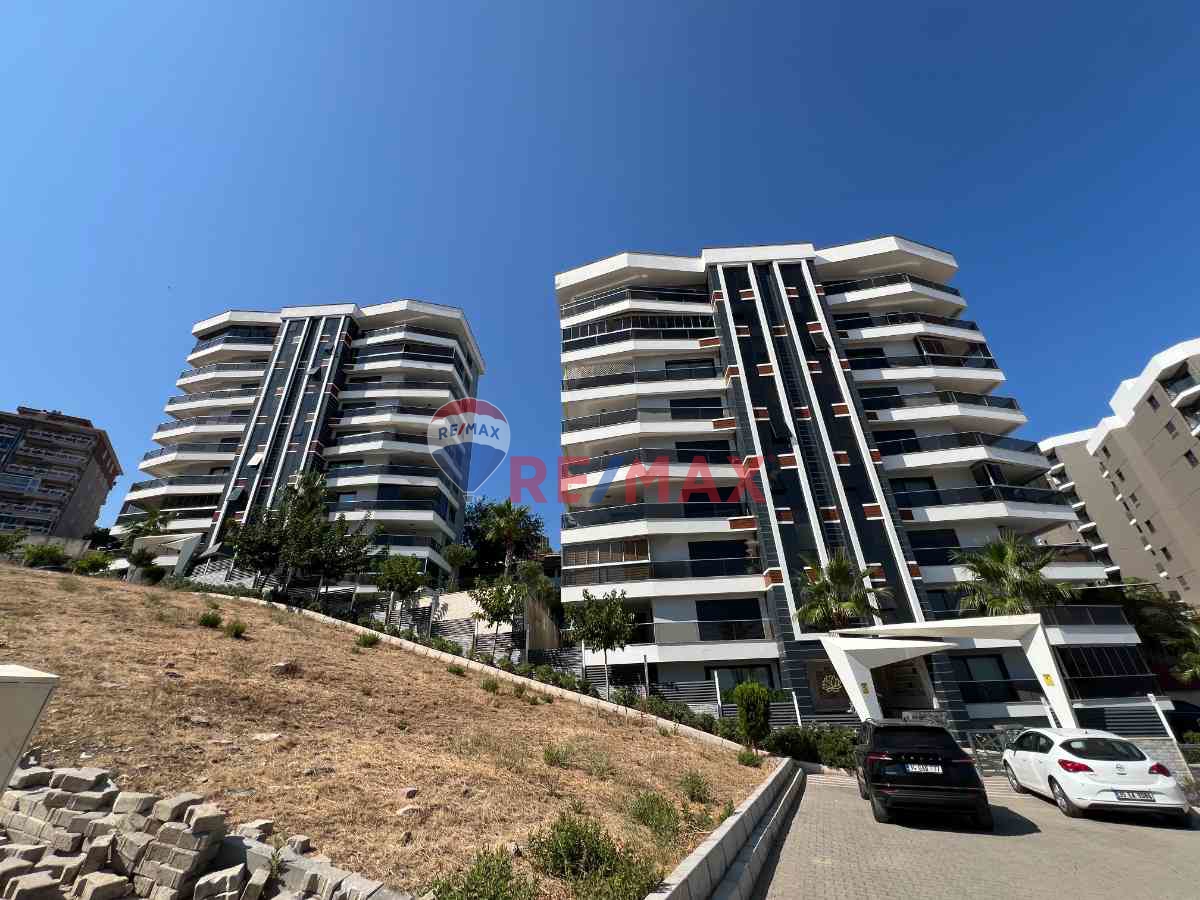 NARLIDERE LOTUS GOLD EVLERINDE SATILIK HAVUZLU DAIRE FIRSATI