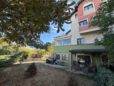 ANGORA EVLERI’NDE KÖŞE KONUMLU GENIŞ BAHÇELI DUBLEKS KIRALIK