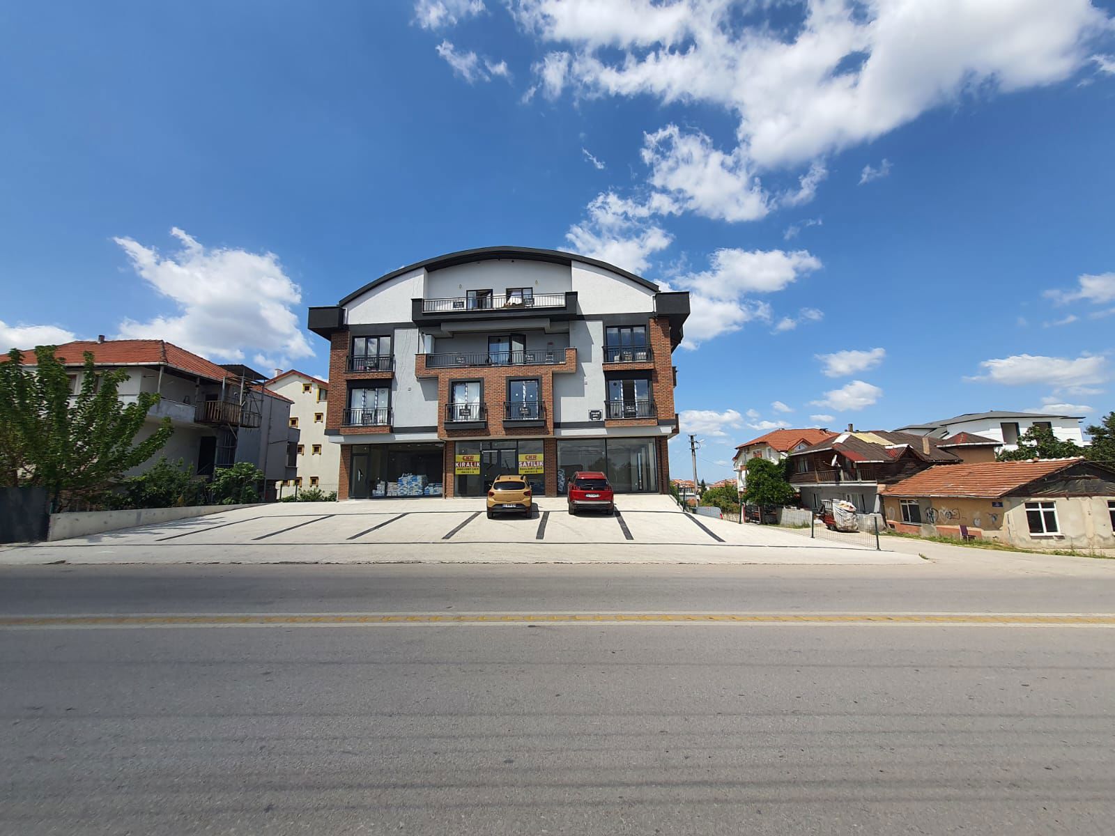 BAŞISKELE KULLAR MAHMUTPAŞA MAH. KIRALIK DAIRE 2+1 RE/MAX ÇAKRA