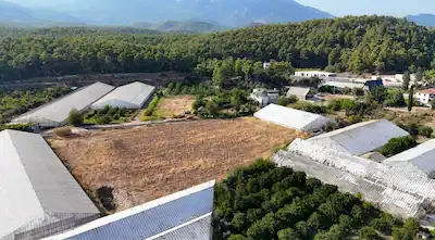 ÇAKIRLAR YENİMAHALLEDE ORMANA KOMŞU MÜSTAKİL TAPU SATILIK ARAZİ