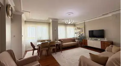 REMAX BEYAZ İVAZPAŞA MAH. MEYDANINA CEPHELİ BAKIMLI ARAKAT 3+1 DAİRE