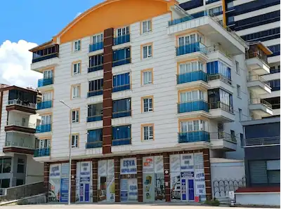 REMAX LEVEL ' DEN ETLIK FORUMA YAKIN 5+1 SATILIK DAİRE