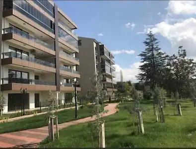 REMAX NEPTÜN'DEN NC LİFE SİTESİNDE SATILIK 3+1 DAİRE