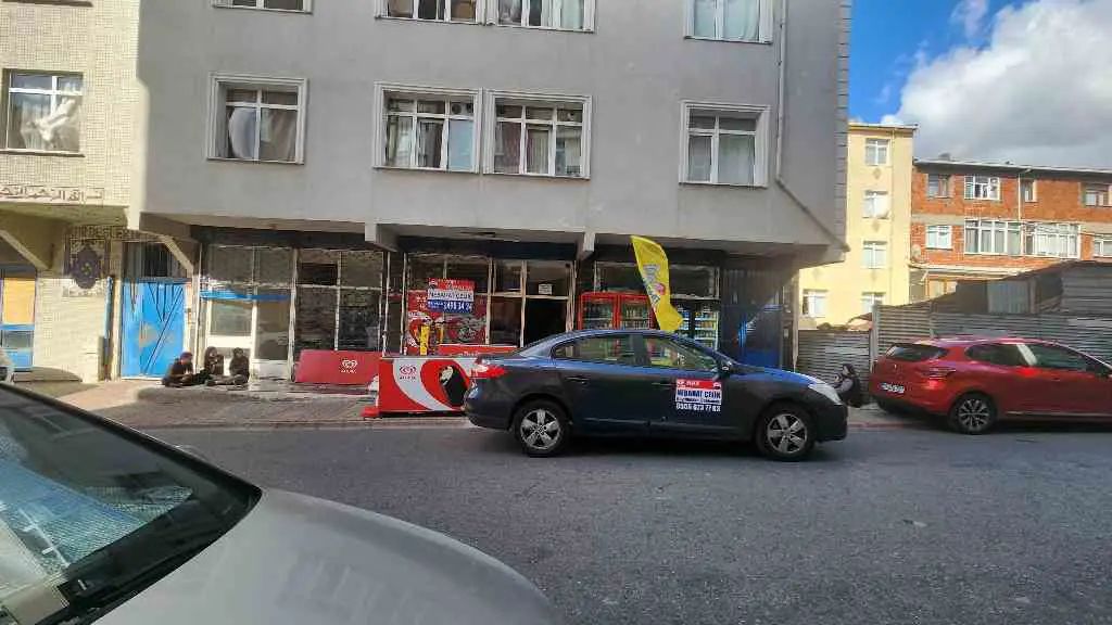 NEBAHAT ÇELİK'TEN ESENŞEHİR'DE DEVREN KİRALIK BAKKAL DÜKKANI