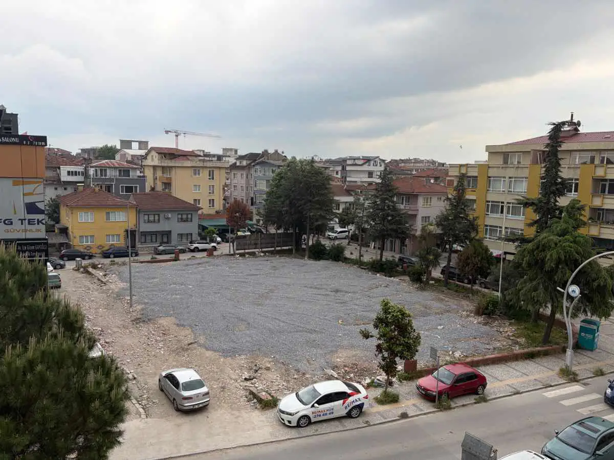 REMAX HÜR HEDİYE KÜÇÜK`TEN CUMHURİYET MAH SATILIK 3+1