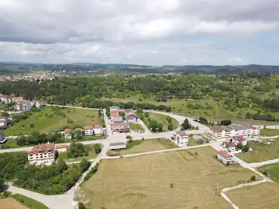 KANDIRA AKDURAK ANAYOLA 1 SK 485M² 0,9 EMSAL İMARLI KÖŞE PARSEL
