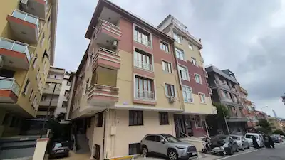 CUMHURİYET MAHALLESİ GENİŞ YÜKSEK GİRİŞ 2+1
