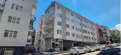 🟢 ANKARA / ÇANKAYA / GÜVENEVLER’DE REFİK BELENDİR CADDESİ ÜZERİNDE 3+1 FERAH DAİRE!