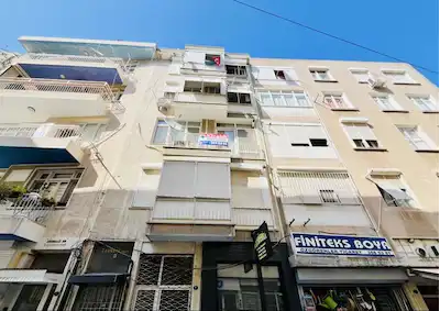 KARŞIYAKA ÇARŞI VE IZBAN YAKINI EŞYALI KİRALIK 2+1 DAİRE