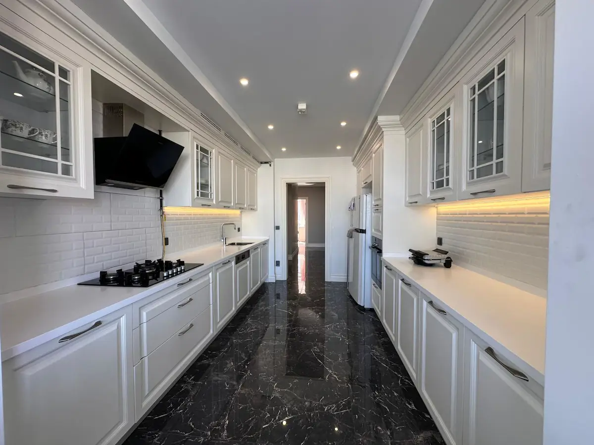 AZUR MARMARA SİTESİ BEYLİKDÜZÜ YEŞİLYURT CADDE 4+1 SATILIK DAİRE 3