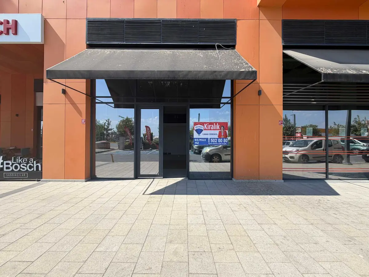 RE/MAX YAZ'DAN YAŞAMKENT'DE KIRALIK ASMA KATLI DÜKKAN