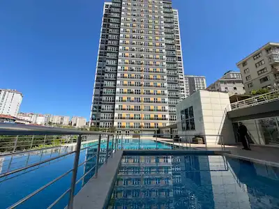 REMAX OSMAN KAYA SELECTIVE PRESTIG EŞYALI 1+1 KIRALIK DAIRE