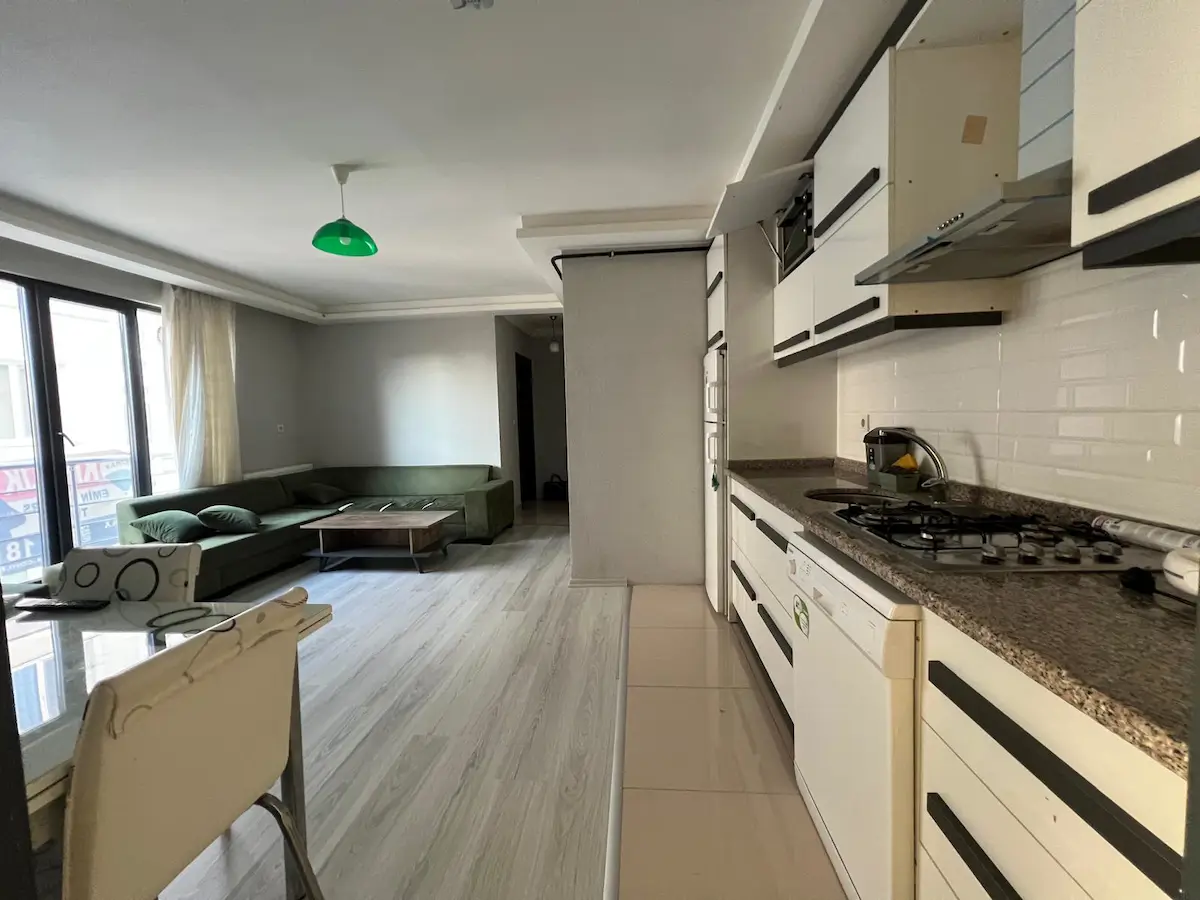 LÜLEBURGAZ YILMAZ MAH.'DE EŞYALI, KLİMALI, VE ARA KAT KİRALIK 1+1 DAİRE | YENİ BİNA