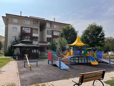 ERZİNCAN TAKSİM TOKİ’DE SİTE İÇERİSİNDE 3+1 KİRALIK DAİRE