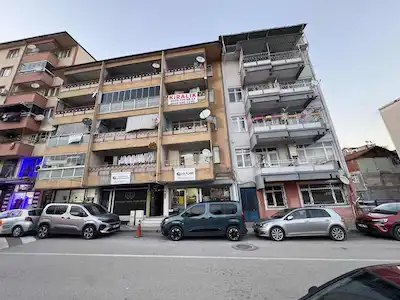İZMİT MERKEZDE SATILIK 3+1 DAİRE