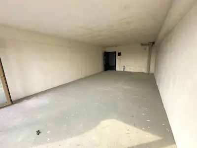 POZİTİF CENTER'DA ÖNÜ AÇIK 55M2 YAPILI KİRALIK OFİS