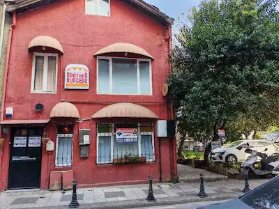 HASAN PAŞA DA BİR ÇOK İŞR UYGUN MÜSTAKİL BİNA