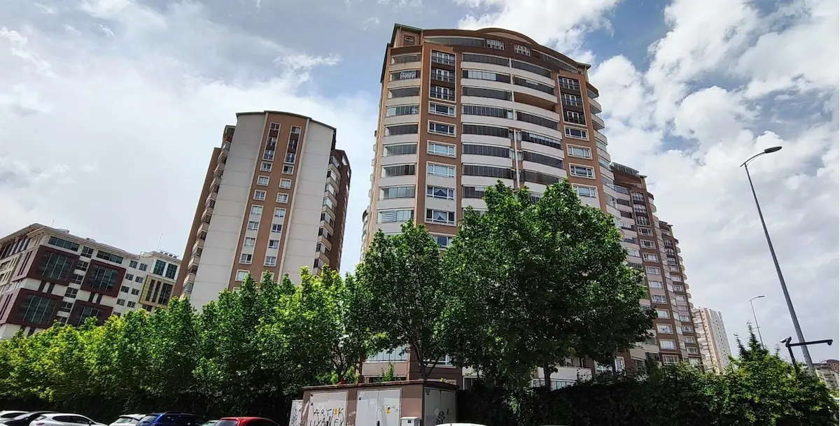 SERHAT MAHALLESI NEVBAHAR 1 NCI ADA SITESI'NDE 3+1 KIRALIK DAIRE