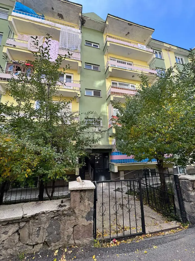 RE/MAX LACİVERT'TEN YENİŞEHİR'DE 3+1 KİRALIK DAİRE 