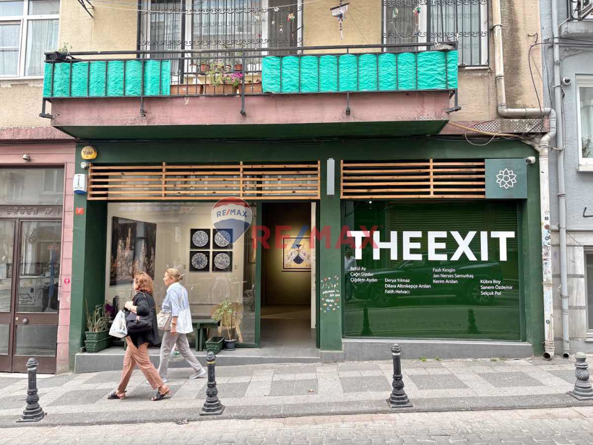 KADIKÖY CAFERAĞA'DA ALTI DEPOLU DÜKKAN