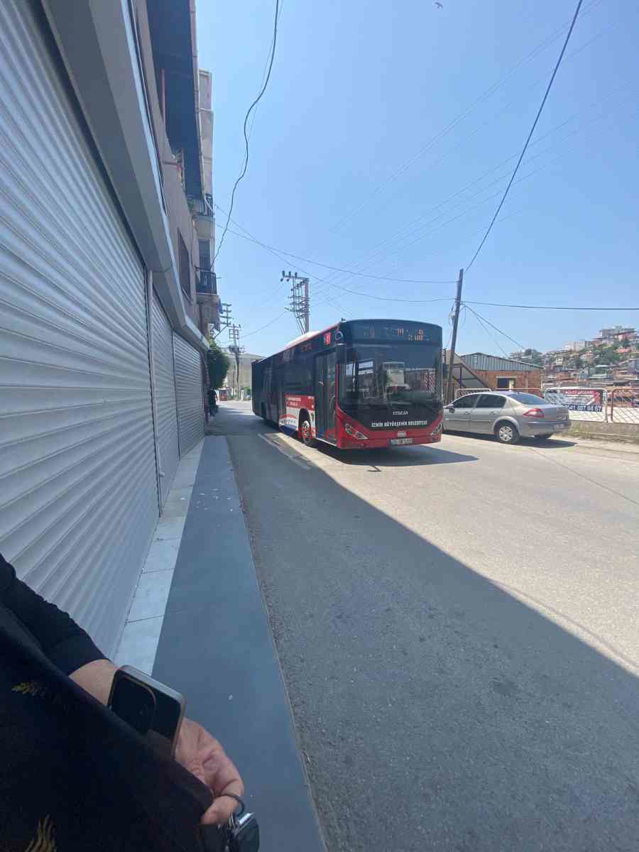 BAYRAKLI YAMANLAR'DA KIRALIK DÜKKAN MAĞAZA