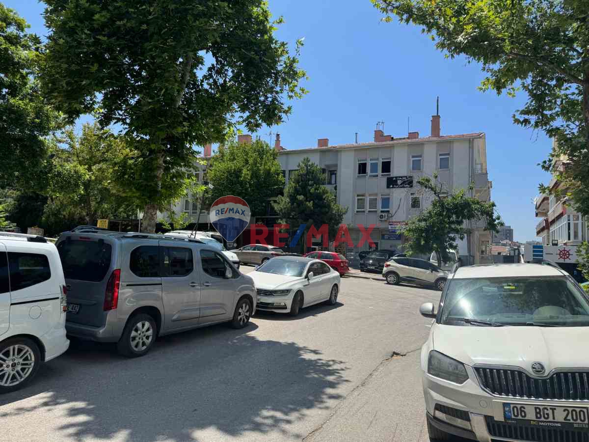 ÇETİN EMEÇ BULVARINA 50 MT. MESAFEDE SATILIK DÜKKAN/MAĞAZA