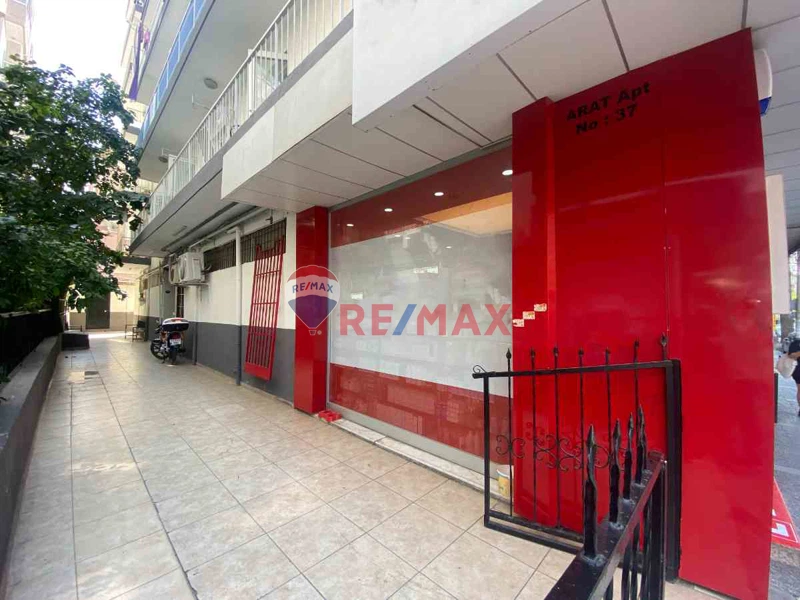 BORNOVA MUSTAFA KEMAL CADDESİNDE SATILIK DÜKKAN 3