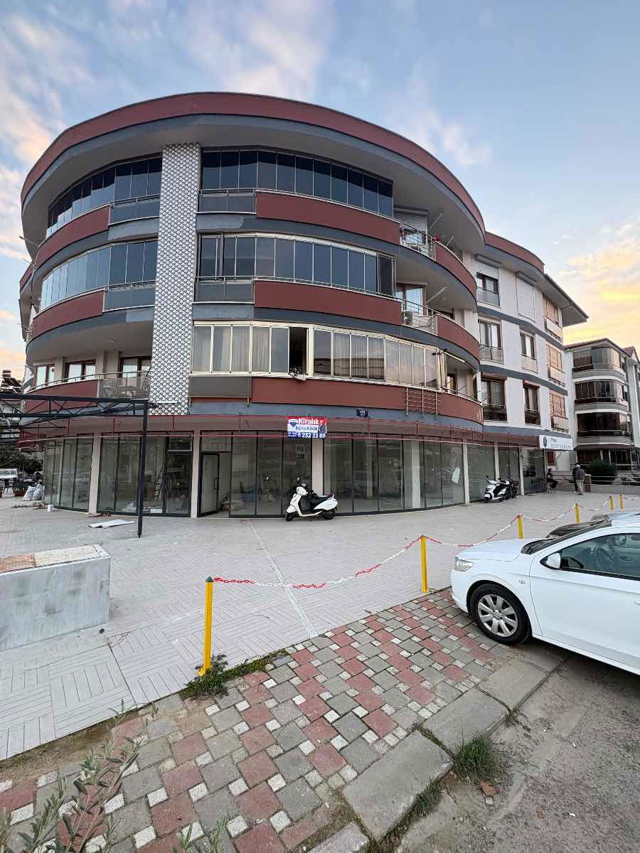 ÖDEMIŞ ZAFER MAH. 214 M2 KULLANIM ALANLI BODRUM KATLI DÜKKAN