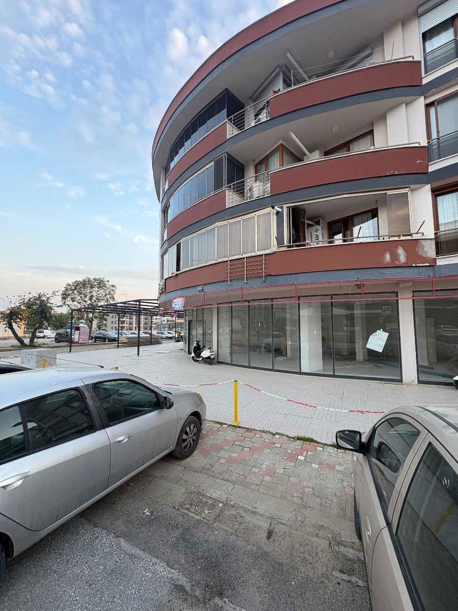 ÖDEMIŞ ZAFER MAH. 214 M2 KULLANIM ALANLI BODRUM KATLI DÜKKAN