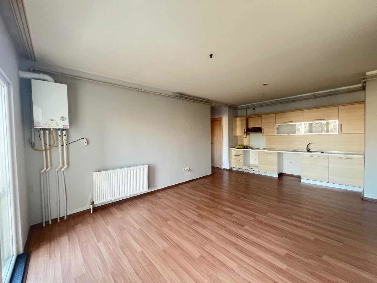 ESENYURT YESİLKENT 1+1 Fİ TOWER SİTESİE 75 M2 SATILIK