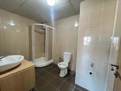 ESENYURT YESİLKENT 1+1 Fİ TOWER SİTESİE 75 M2 SATILIK