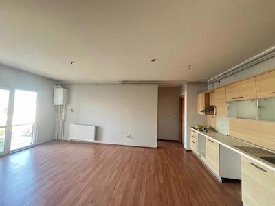 ESENYURT YESİLKENT 1+1 Fİ TOWER SİTESİE 75 M2 SATILIK