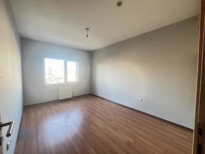 ESENYURT YESİLKENT 1+1 Fİ TOWER SİTESİE 75 M2 SATILIK