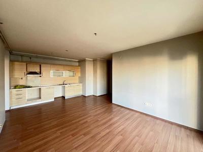 ESENYURT YESİLKENT 1+1 Fİ TOWER SİTESİE 75 M2 SATILIK