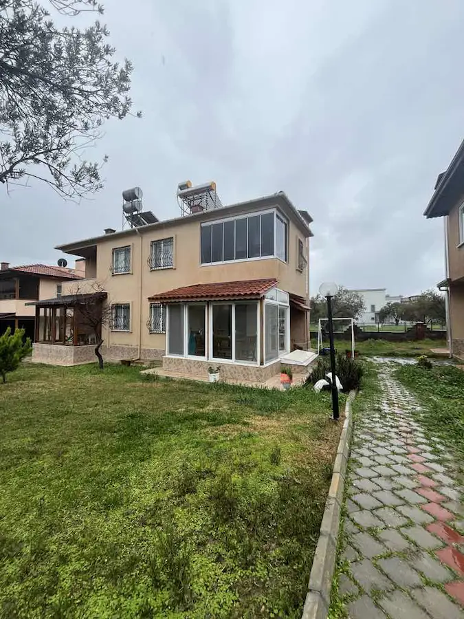 GÖMEÇ KARAAĞAÇ NES EVLERİ SİTESİ DENİZE YAKIN SATILIK 3+1 VİLLA