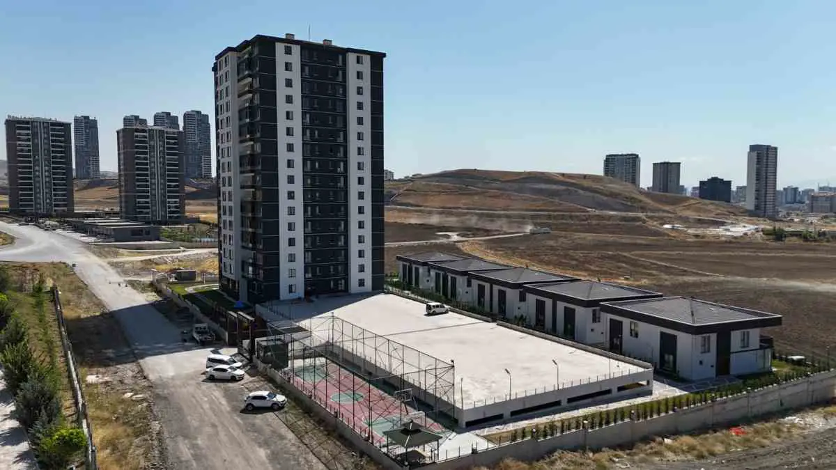 “REMAX VOGUE” KATRE ROYAL ÇAKIRLAR'DA 4+1 FERAH 190 M² DAİRE
